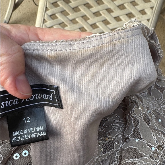Jessica Howard Lace Long Sleeve Tan Dress with silver sequins size 12 - Picture 4 of 6